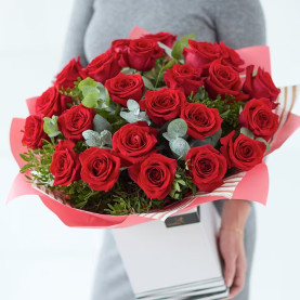 Valentine's Day Luxury 24 Red Roses