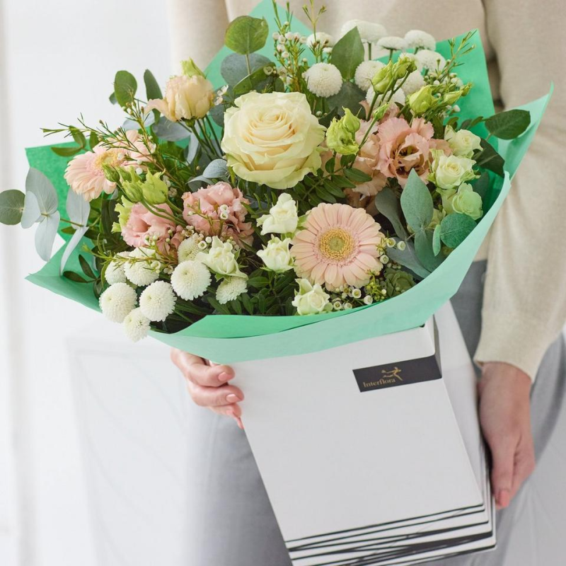 Luxurious Neutral Bouquet